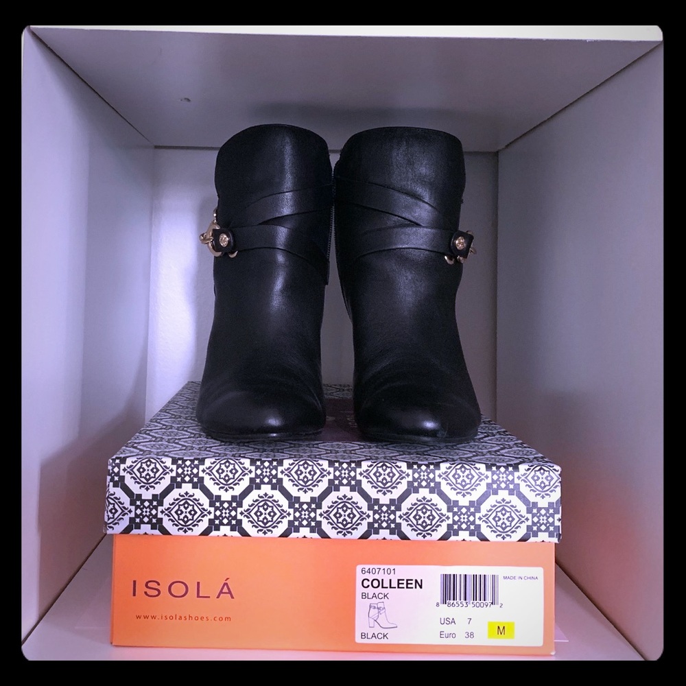 Colleen Leather Bootie